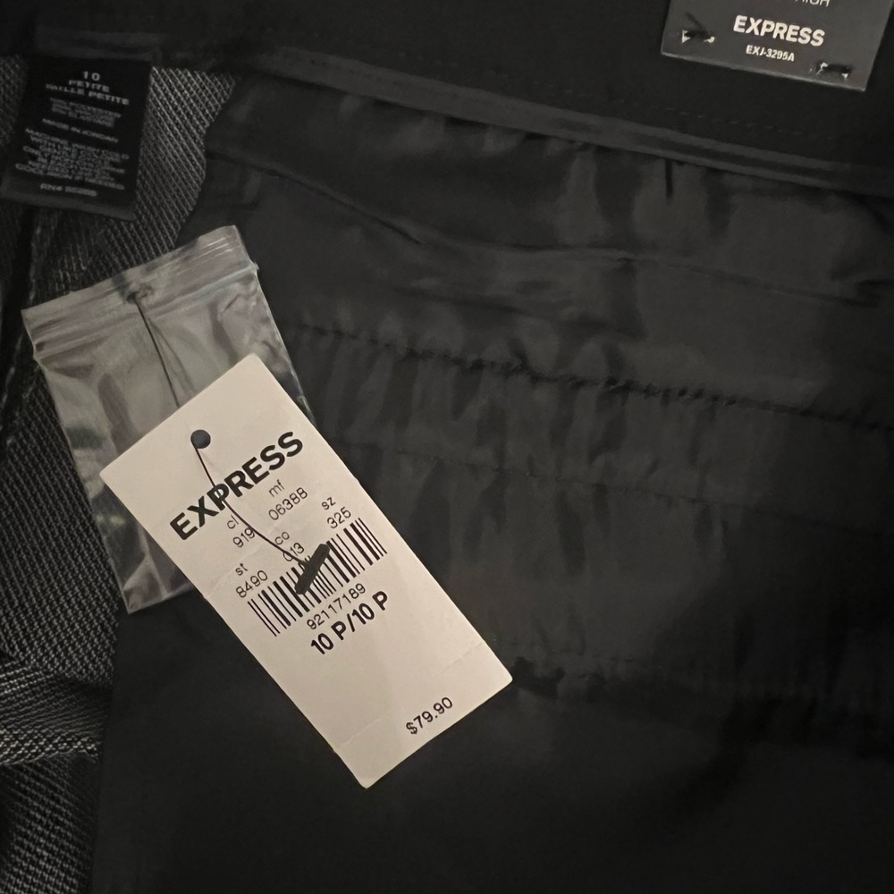 Express pants & 🎁Black Top - Picture 11 of 13